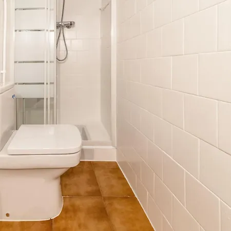 Grifeu 15 - Pequeno Con Patio 赫罗纳