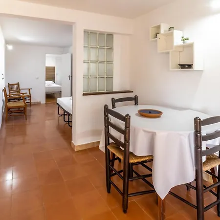 Grifeu 15 - Pequeno Con Patio Girona