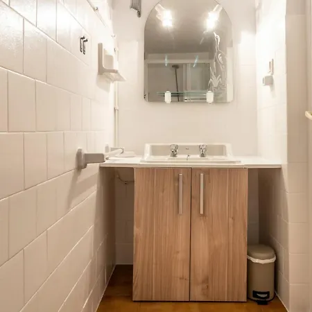 Apartment Grifeu 15 - Pequeno Con Patio