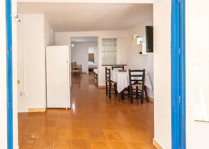 Grifeu 15 - Pequeno Con Patio דירה ז'ירונה