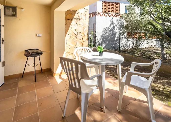 Grifeu 15 - Pequeno Con Patio Girona