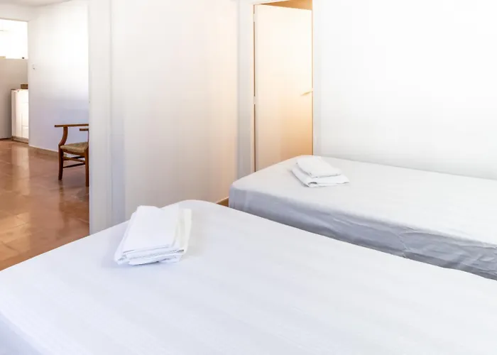 Grifeu 15 - Pequeno Con Patio Apartmán *