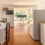 Grifeu 15 - Pequeno Con Patio